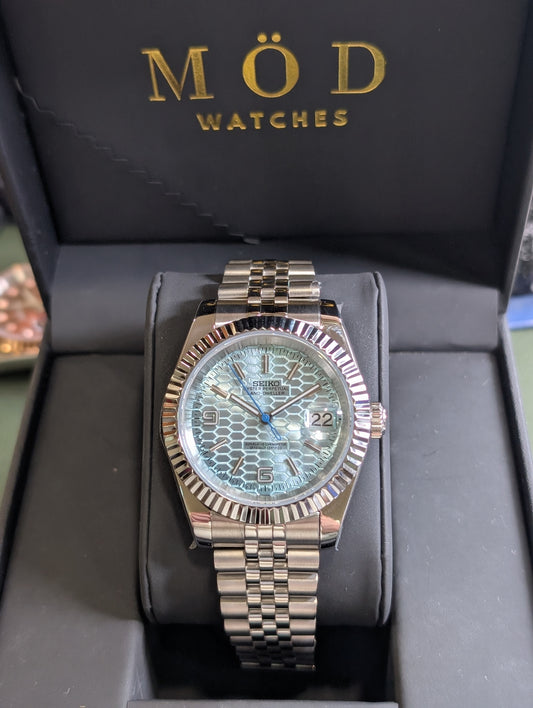 Land Dweller Ice Blue 40MM