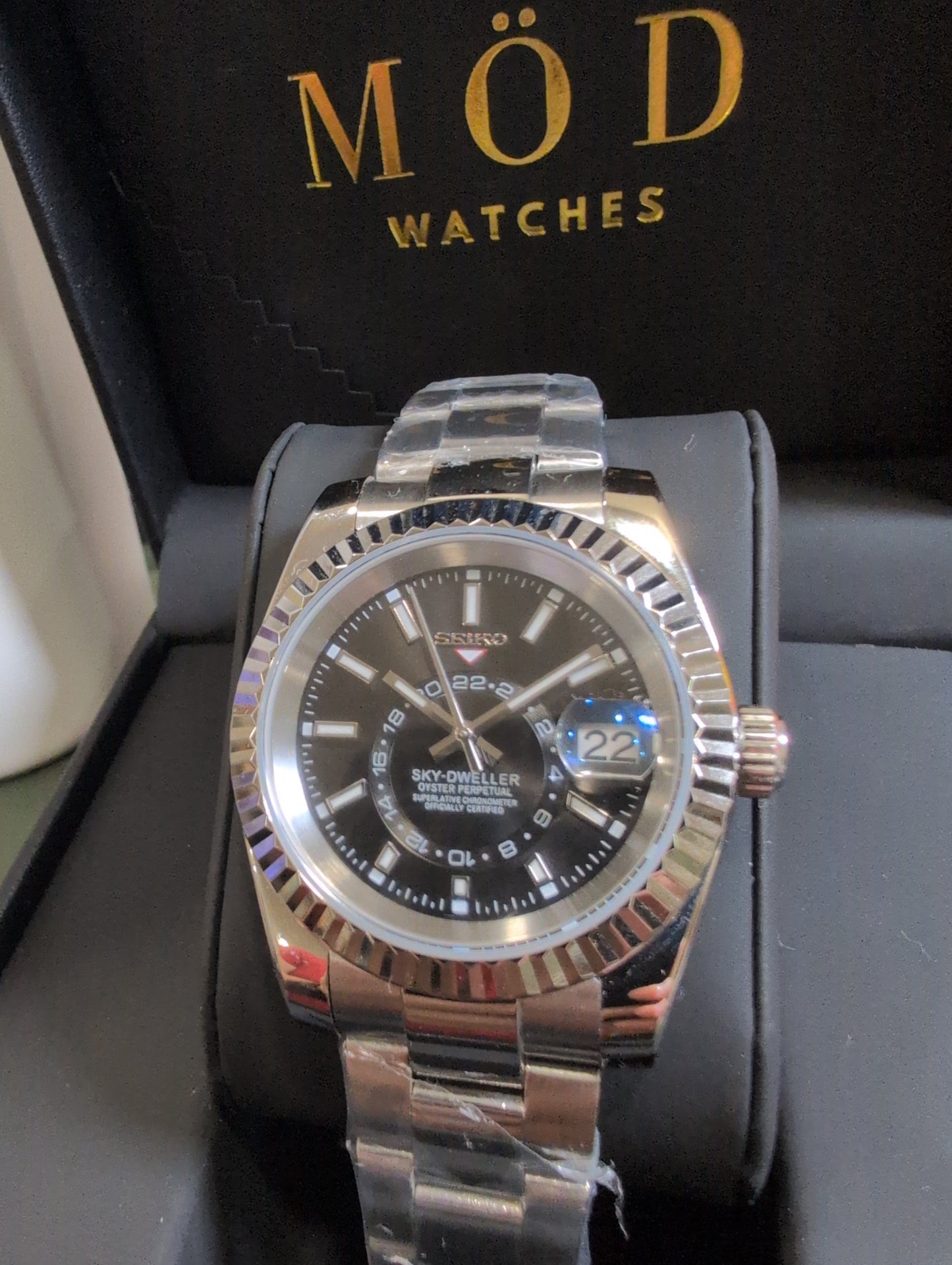 SEIKO-LEX BLACK SKYDWELLER