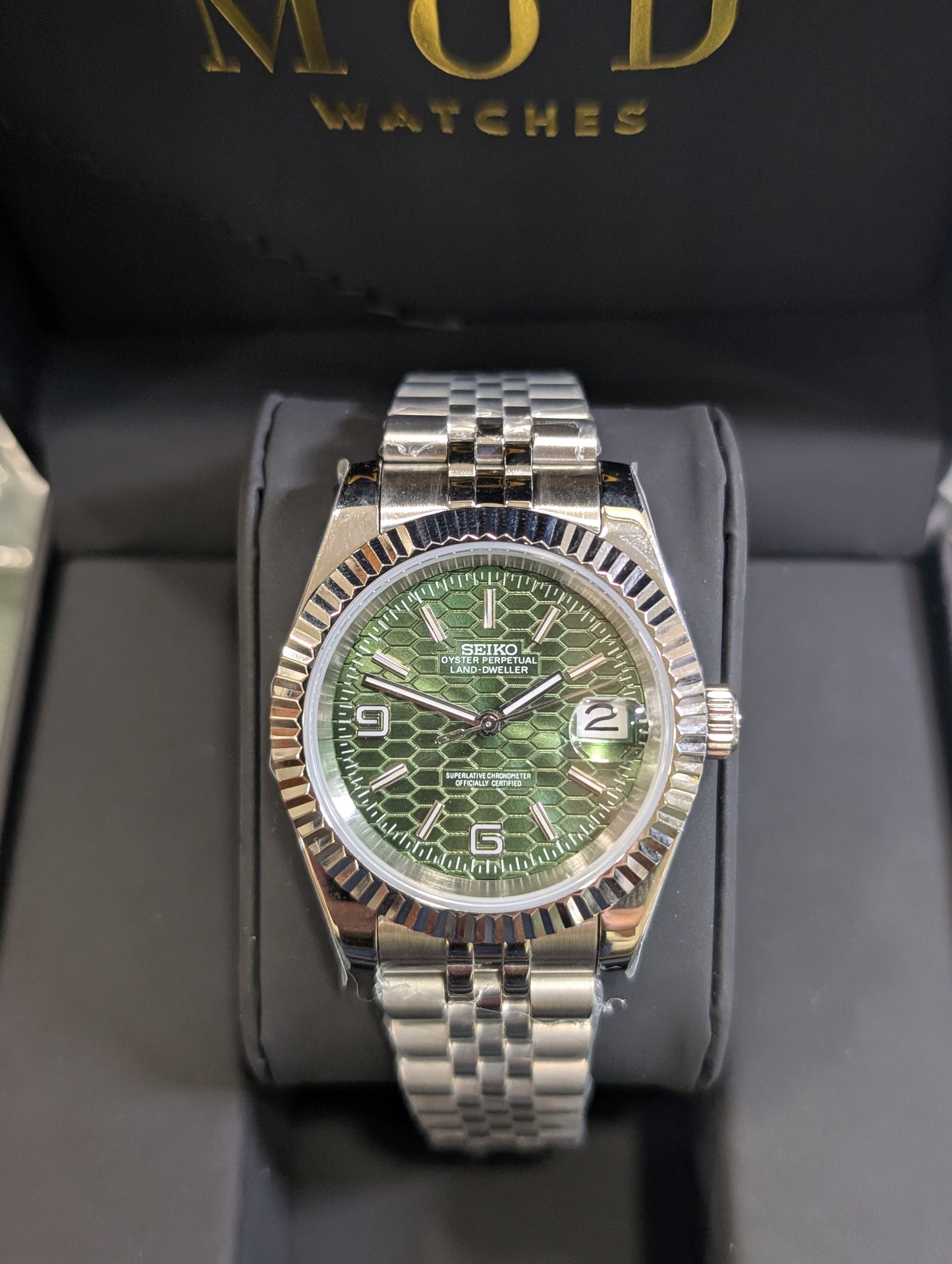 Land Dweller Green 40MM