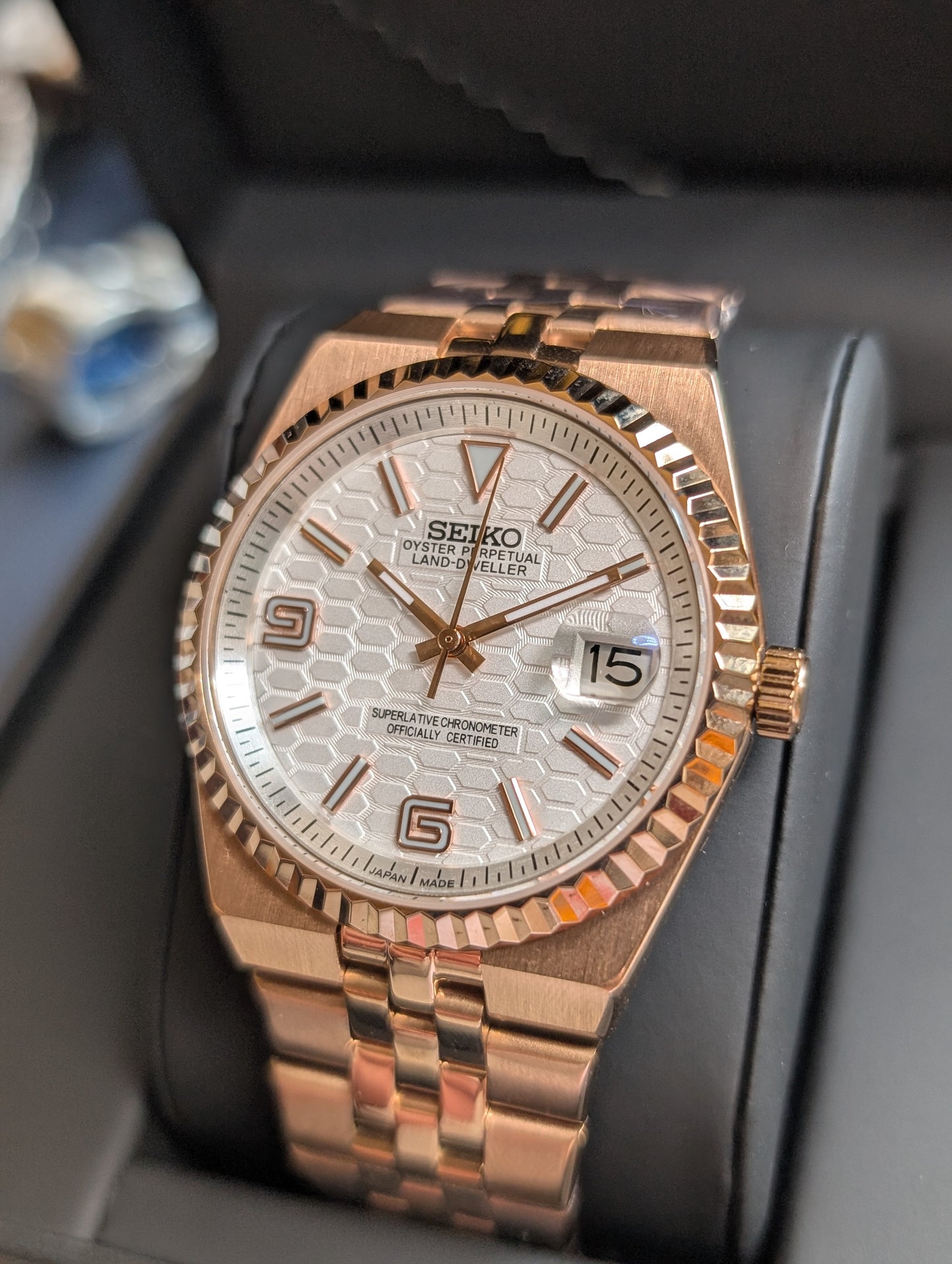 Land Dweller Rose Gold 41mm