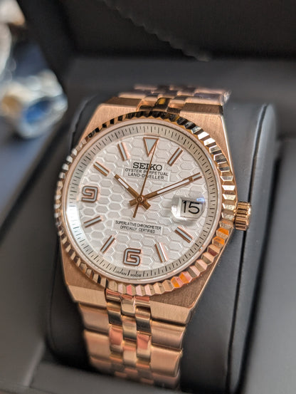 Land Dweller Rose Gold 41mm