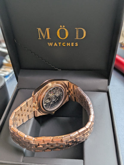 Land Dweller Rose Gold 41mm