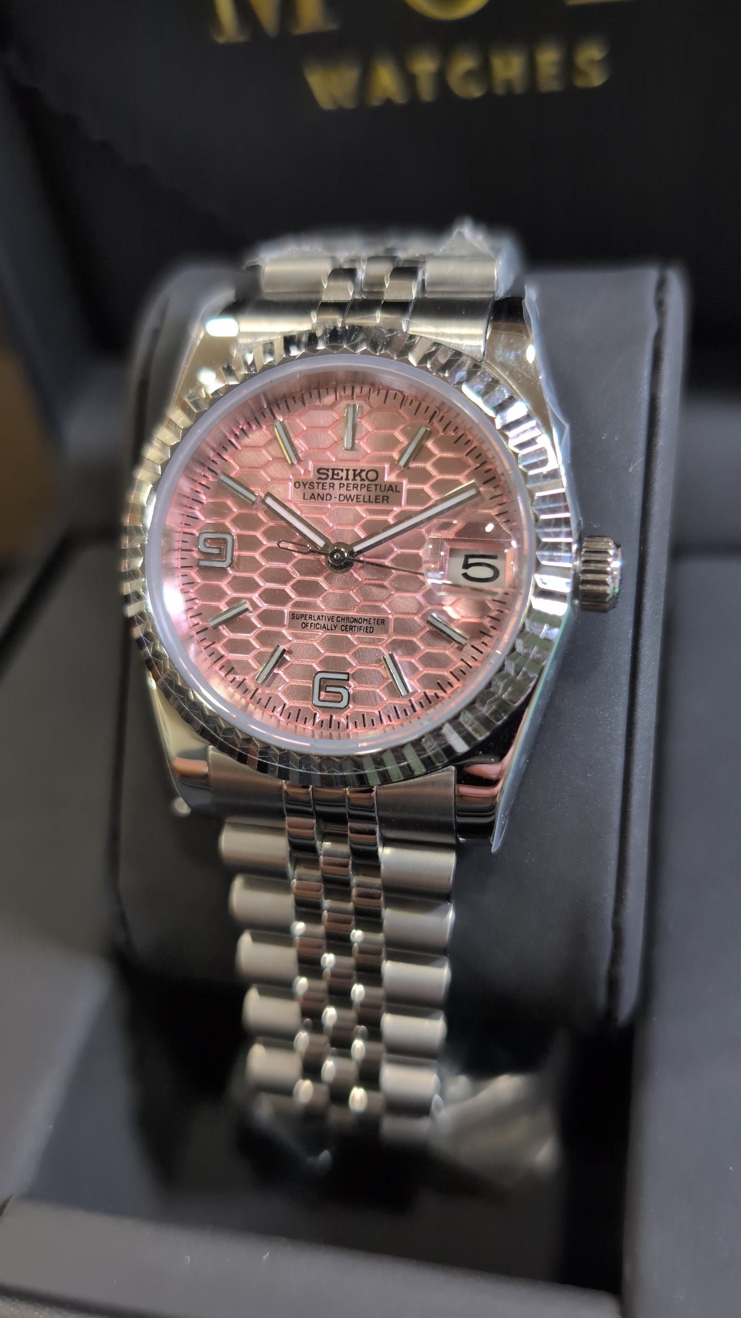 Land Dweller Pink 36MM
