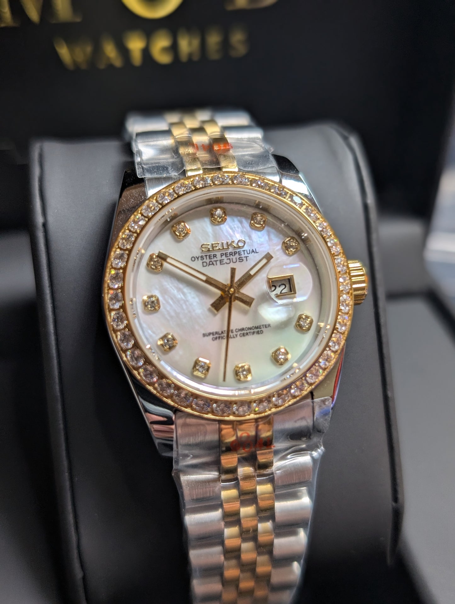 SEIKO-LEX 31MM MOP DIAL, DIAMOND BEZEL YELLOW GOLD