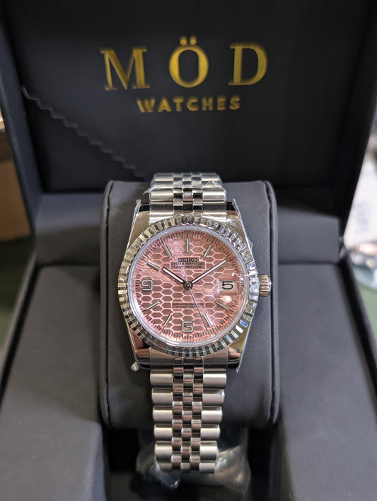 Land Dweller Pink 36MM