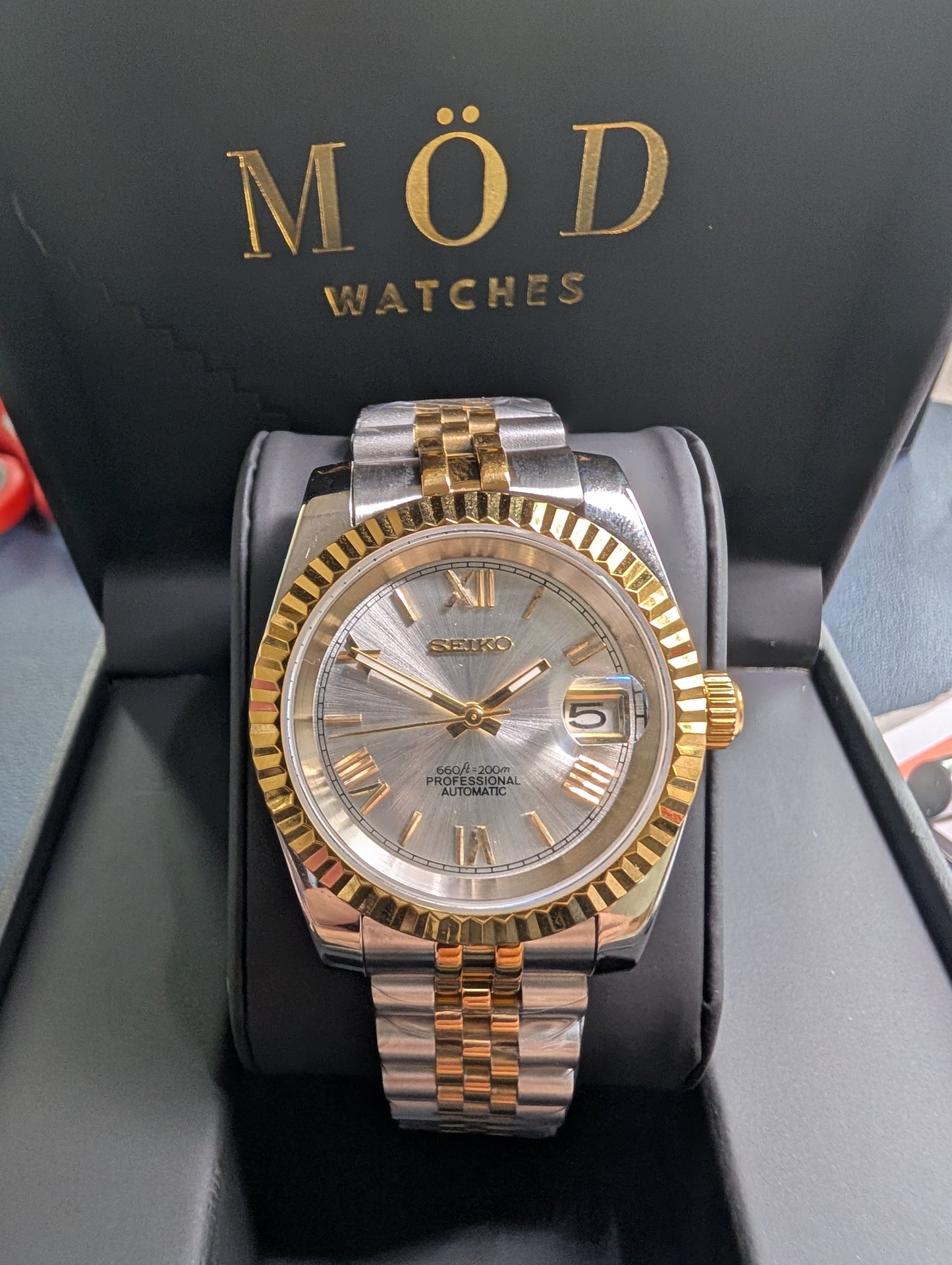 Two tone Datejust Roman Dial MöD