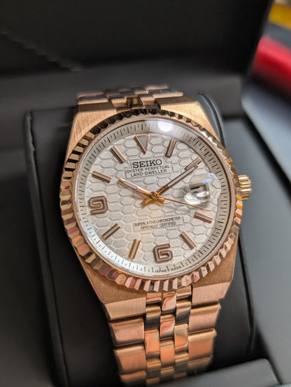 Land Dweller Rose Gold 41mm