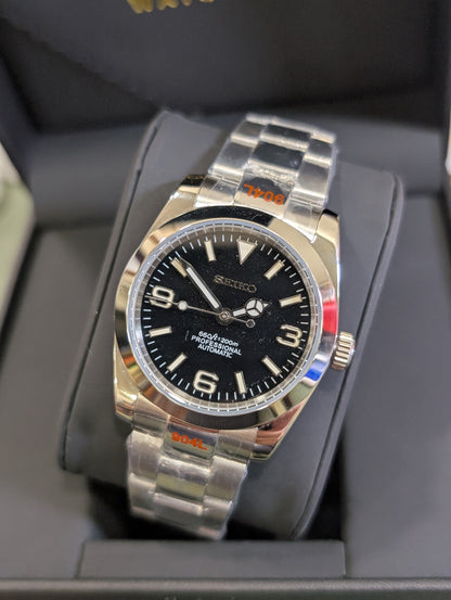 SEIKO-LEX BLACK EXPLORER (36MM)
